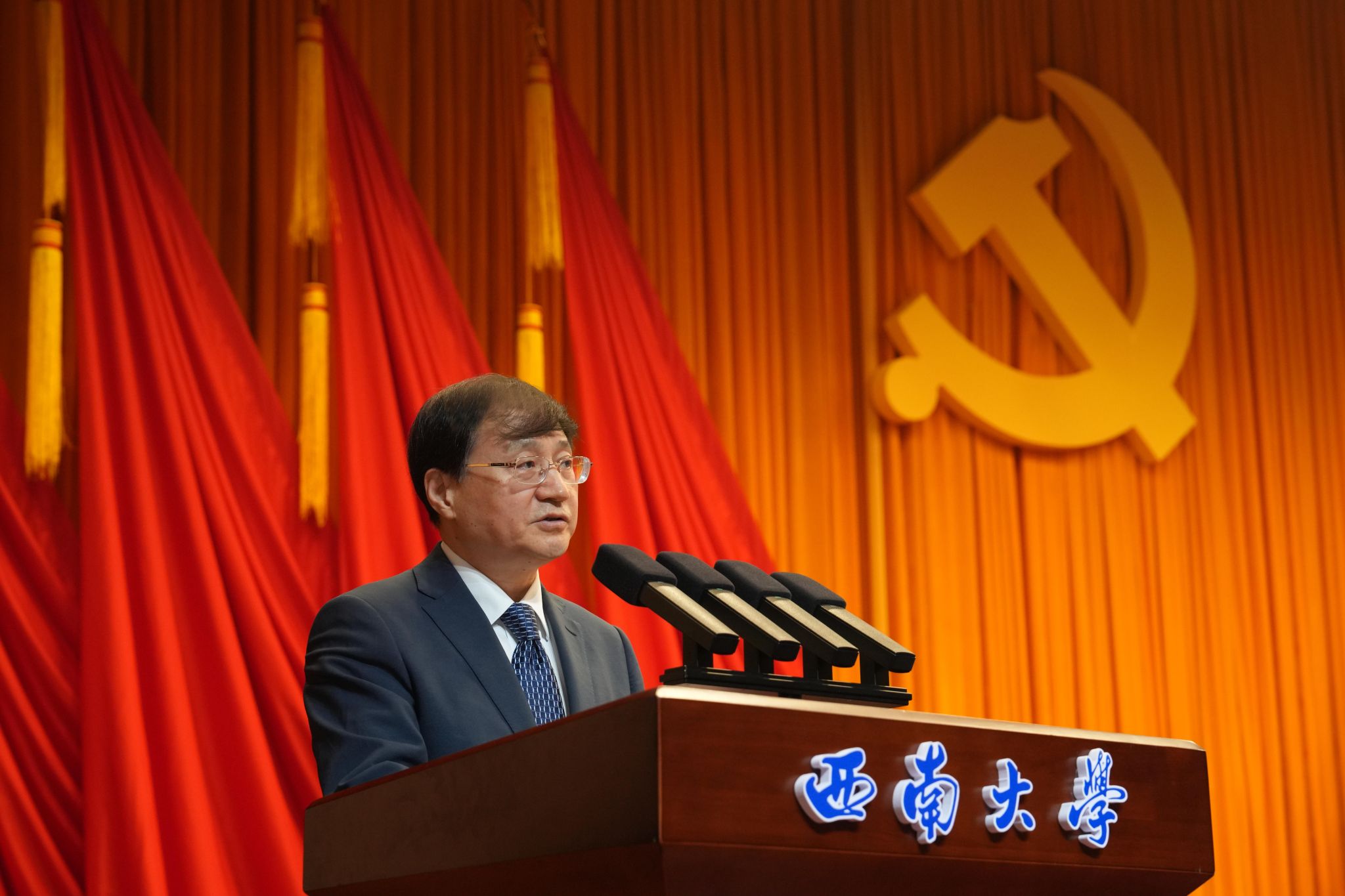文件名稱:魏司長照片.jpg原圖大小:3.24MB